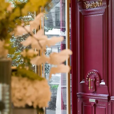 Bowmann, A Small Luxury Of The World